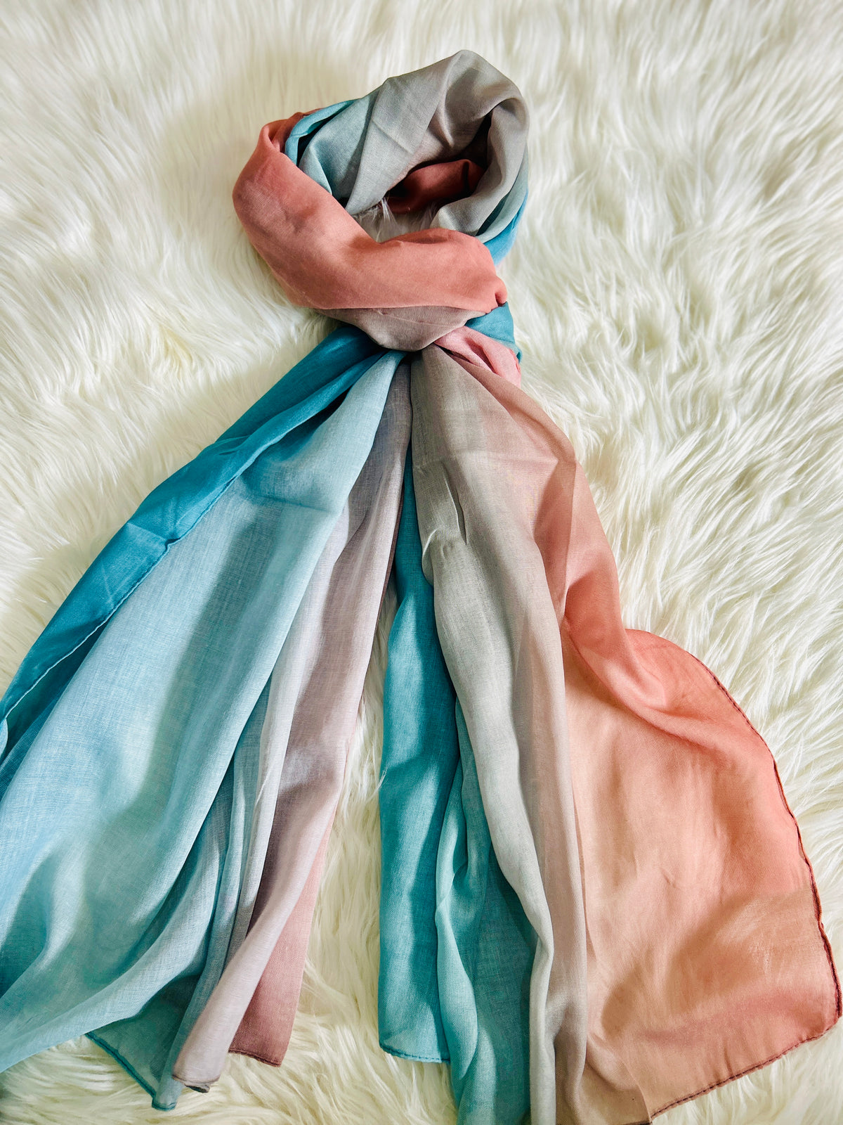 Tri Tone Lawn Hijab - Coastal Serenity