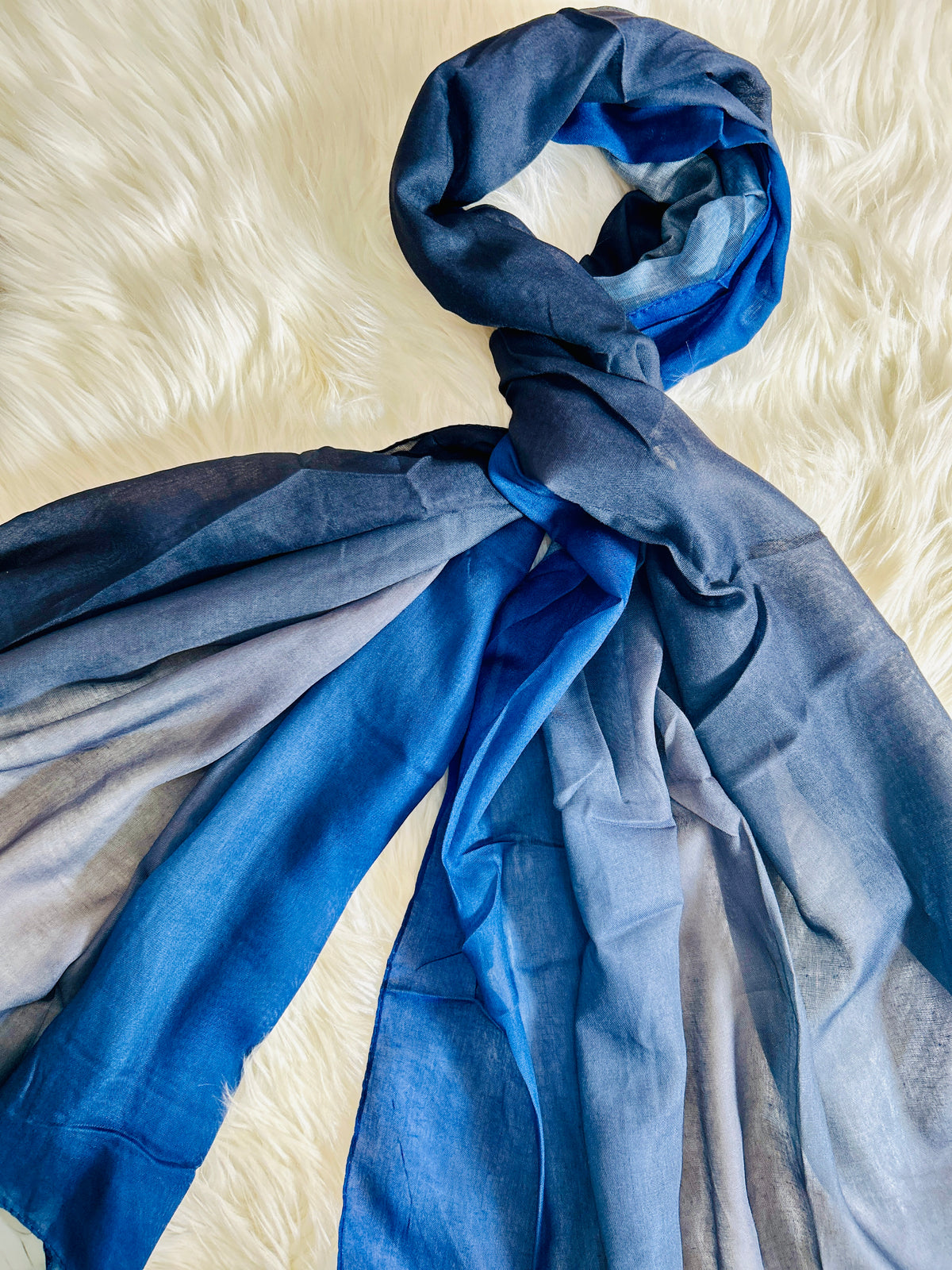 Tri Tone Lawn Hijab - Marine Blue